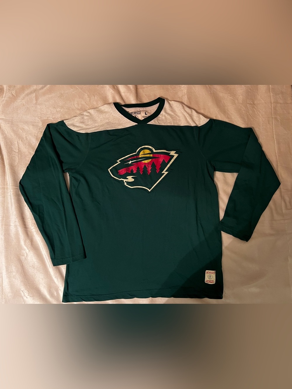 Vintage Early 2000s CCM Minnesota Wild Long Sleeve T-Shirt Men’s L NHL